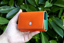 Load image into Gallery viewer, Essential Oil Pouch with Silver Brooch (Genuine Leather)