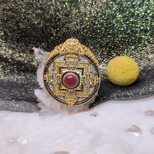 Load image into Gallery viewer, 1064 紅肉羊板眼天眼天珠壇城吊墜
