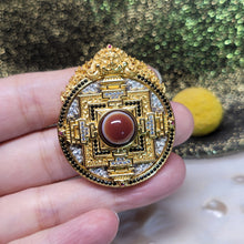 Load image into Gallery viewer, 1064 紅肉羊板眼天眼天珠壇城吊墜
