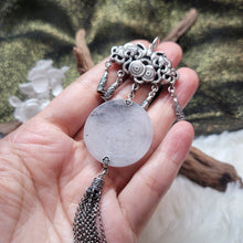 Load image into Gallery viewer, 1276 A貨翡翠烏雞圓牌925銀扣頭吊墜
