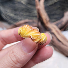 Load image into Gallery viewer, 1140 猛獁彩繪銀杏葉主題戒指
