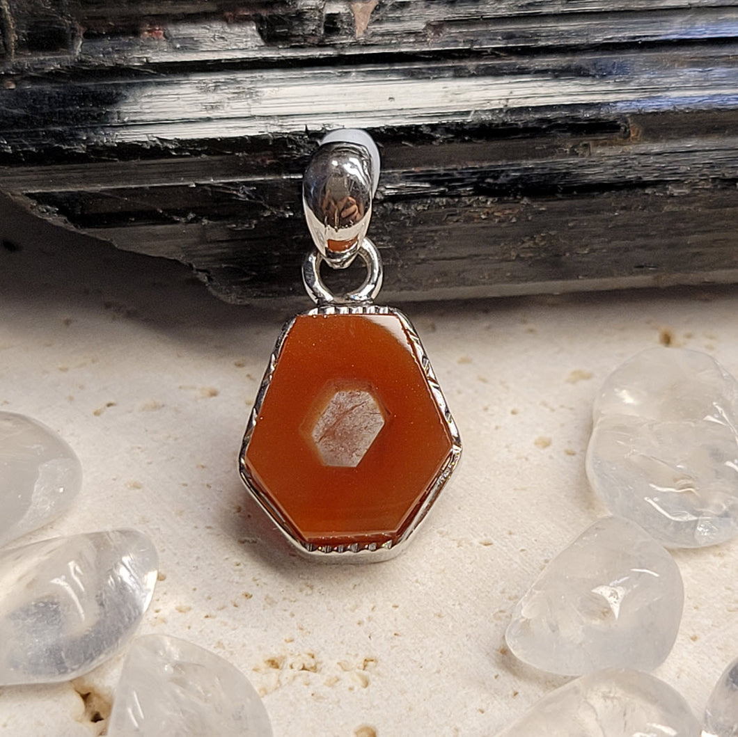 0019 紅兔毛開口笑S925純銀包邊吊墜