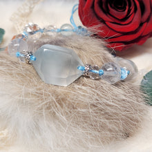 Load image into Gallery viewer, 0633 藍兔毛白兔毛手編手繩
