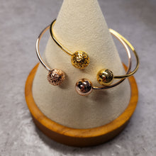 Load image into Gallery viewer, Golden Sphere Bangle
